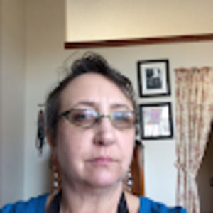 Meet your Posher, Carolyn